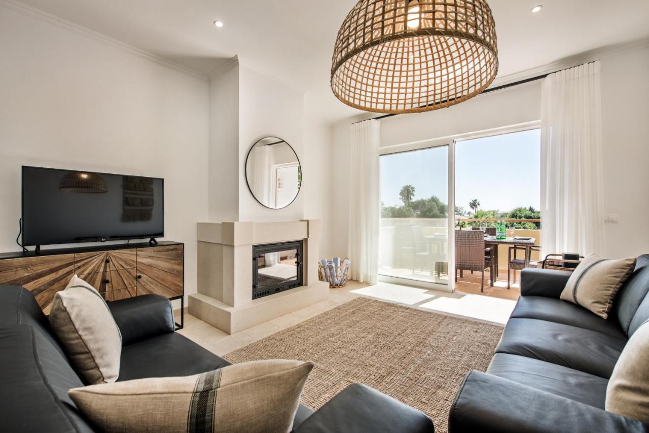 Luxurious First Floor Apartment Sleeps 4 カルヴォエイロ エクステリア 写真