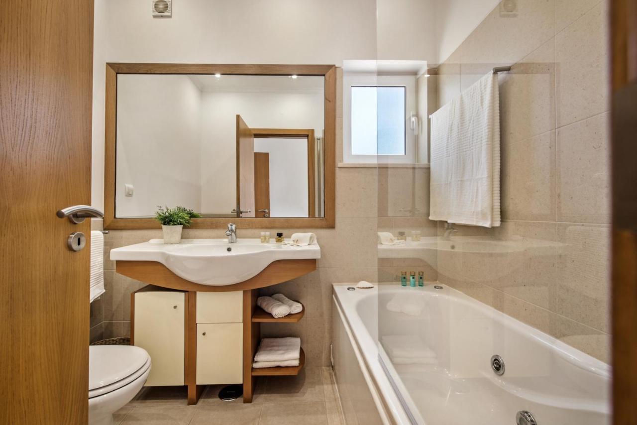Luxurious First Floor Apartment Sleeps 4 カルヴォエイロ エクステリア 写真