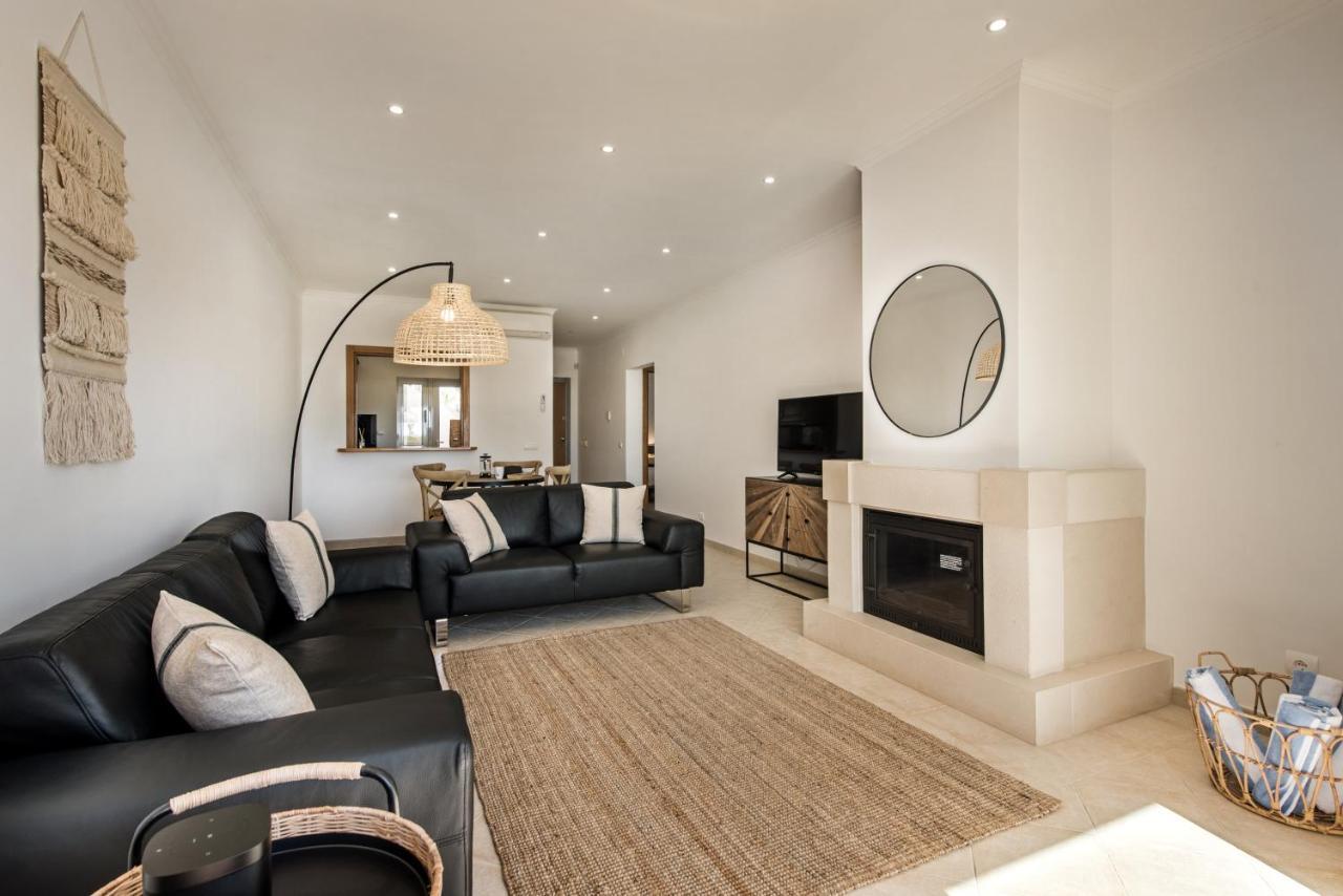 Luxurious First Floor Apartment Sleeps 4 カルヴォエイロ エクステリア 写真